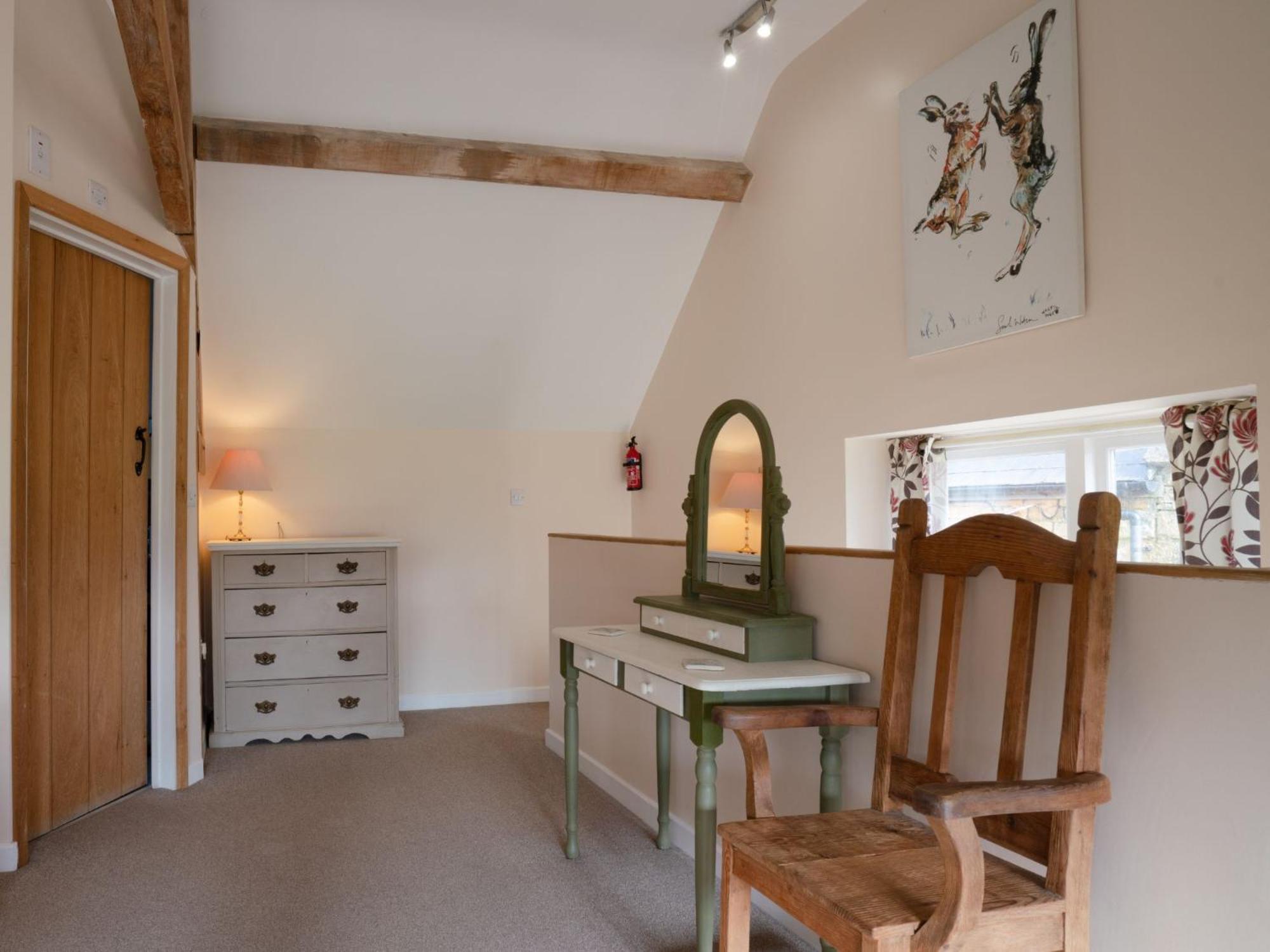 Pass The Keys Hare Cottage Wonderful Views And Parking Moreton-in-Marsh Экстерьер фото